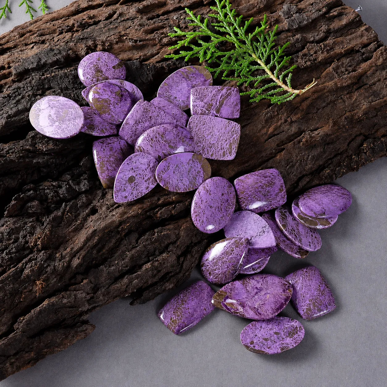 Purpurite Cabochon  (20–40 mm)