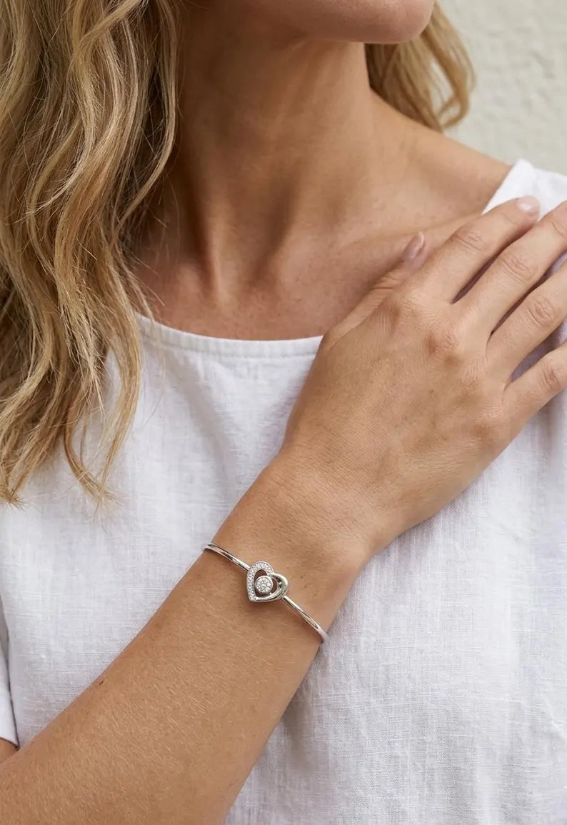 Dainty Love Bracelet for Women