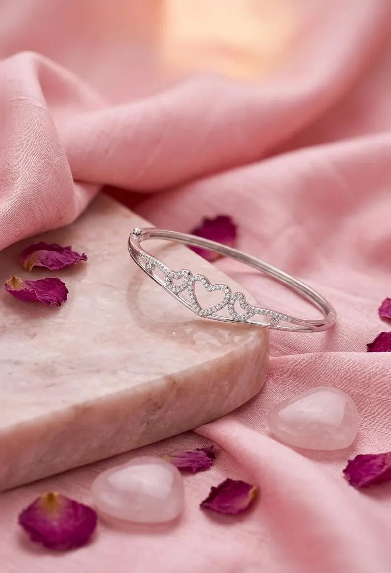 925 Sterling Silver Heart Bracelet, Dainty Love Bracelet, Minimalist Jewelry for Women, Gift for Girlfriend, Bridesmaid Gift