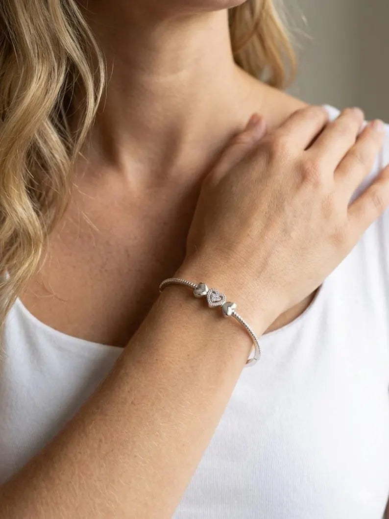 925 Sterling silver bracelet for woman,dainty minimalist bracelet,adjustable jewellery,gift for her ,bridemaid gift,Heart Bracelet for Women