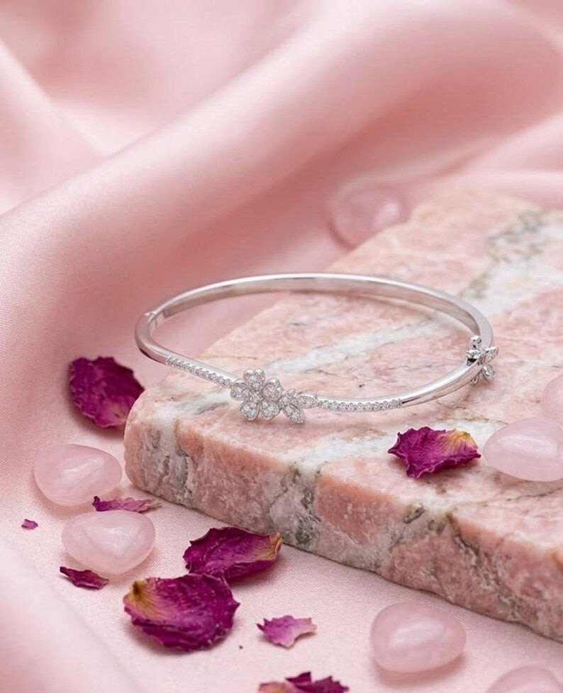 Sterling Silver 925 Zircon Flower Bangle, zircon Floral Stone Bracelet, Minimalist Luxury Jewelry,Gift For Her ,Bridemaids Gift