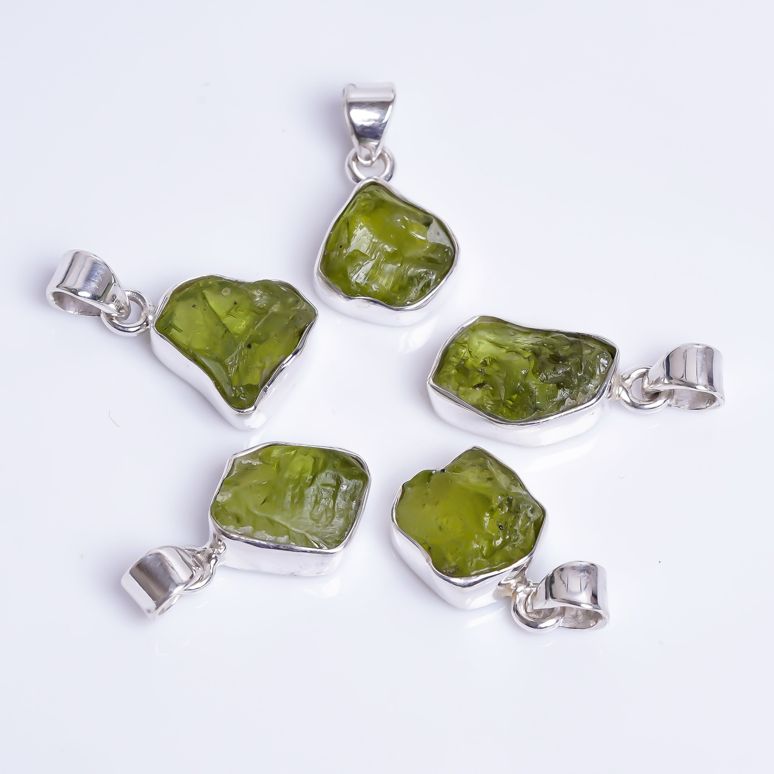 Peridot Bezel Pendant in crystal textures