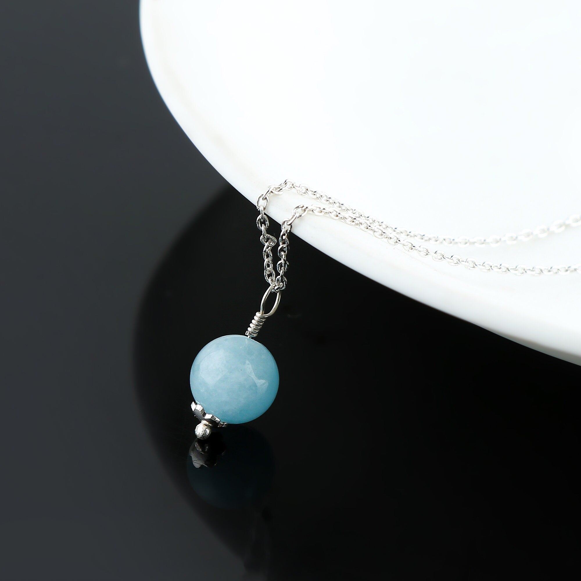 Blue Aquamarine Crystals Pendant Necklace in Cabochon shape