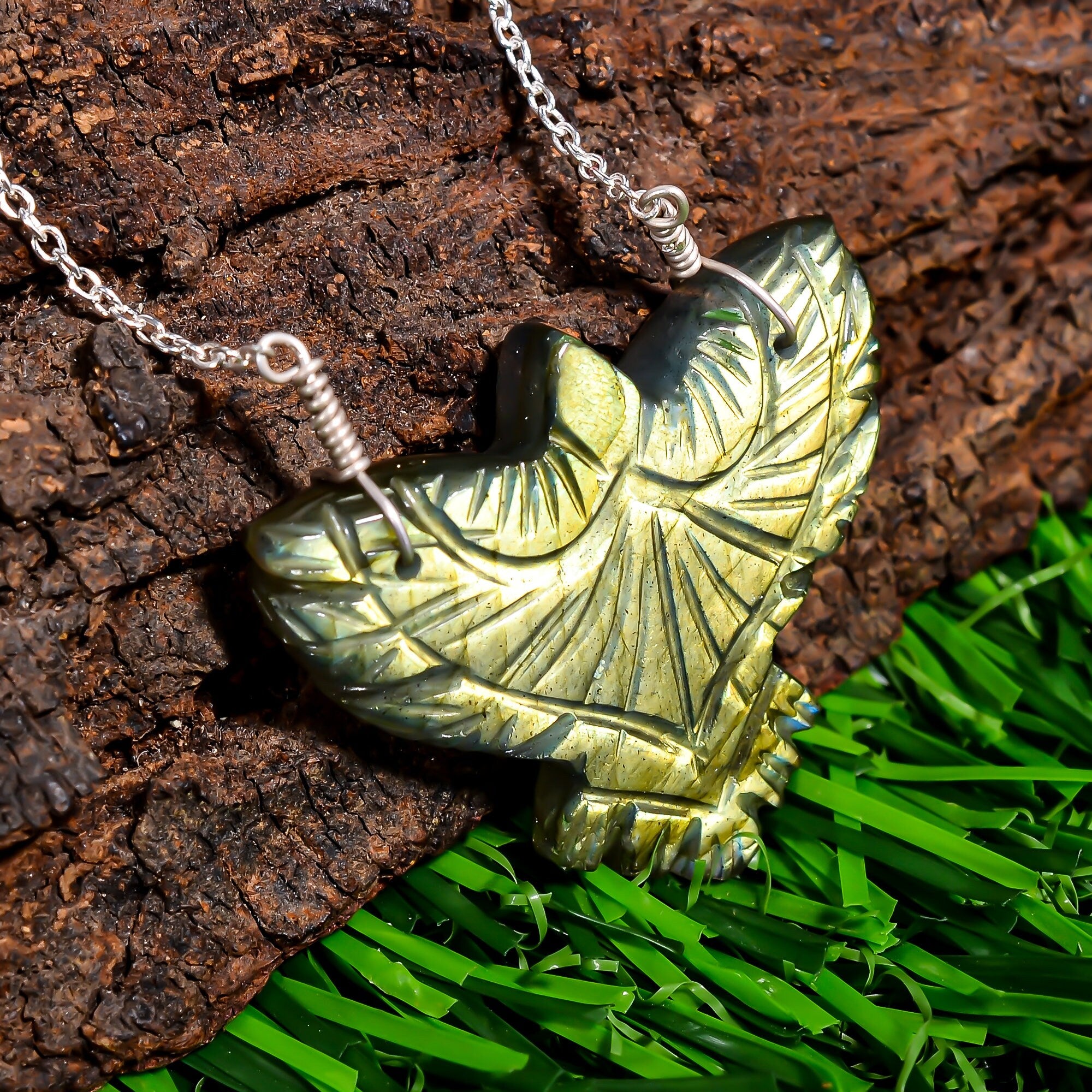 Natural Labradorite Eagle Pendant in Eagle Carving Shape