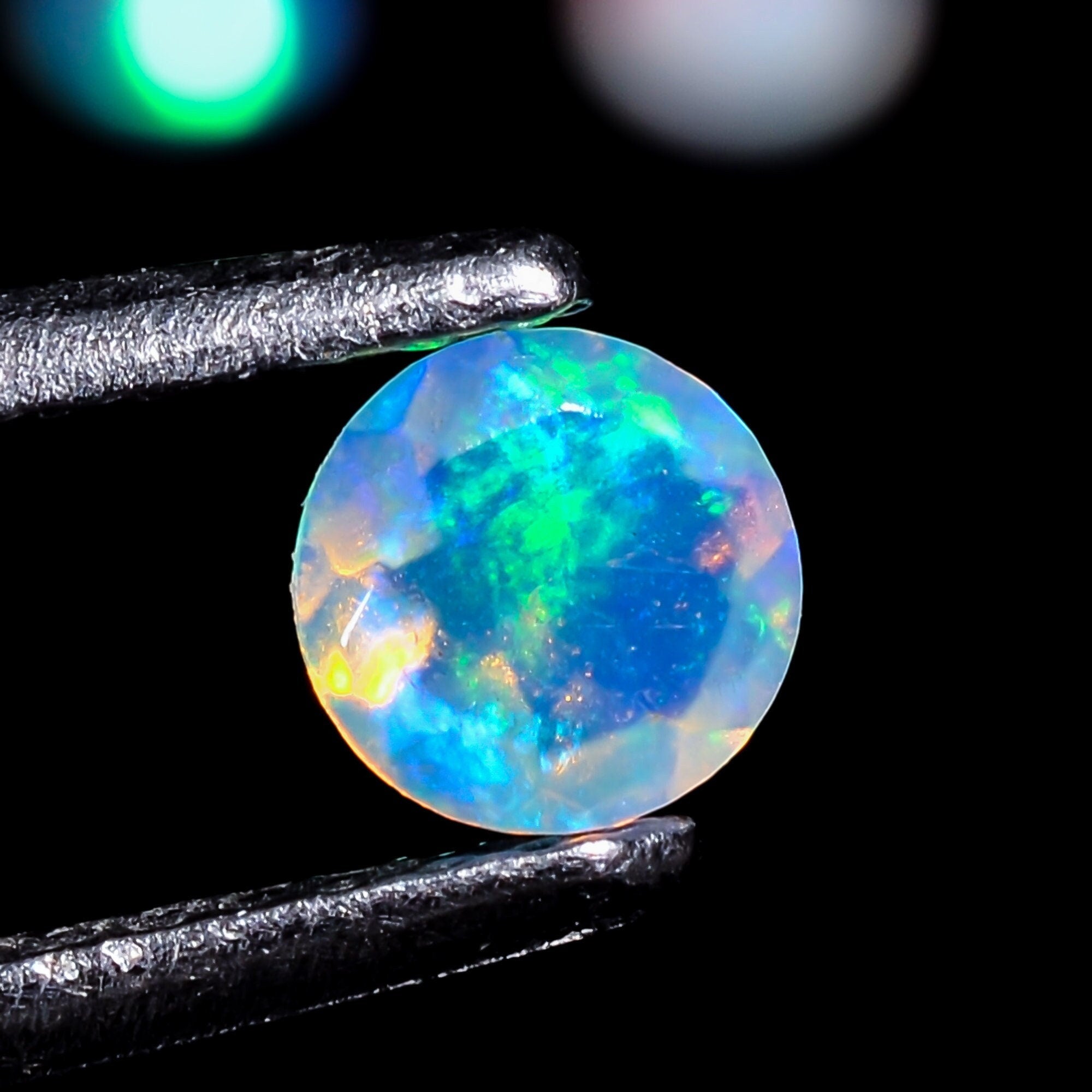 4mm Natural Ethiopian Opal Gemstone – Round Brilliant Cut, Fire Play Crystal